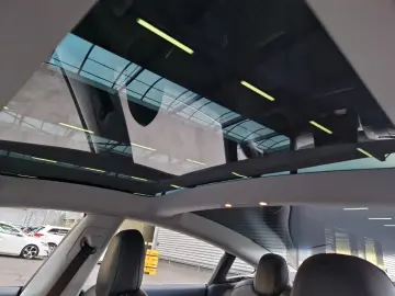 2020 Tesla Model 3 Standard PLUS RearWheelDrive (FSD inclus)