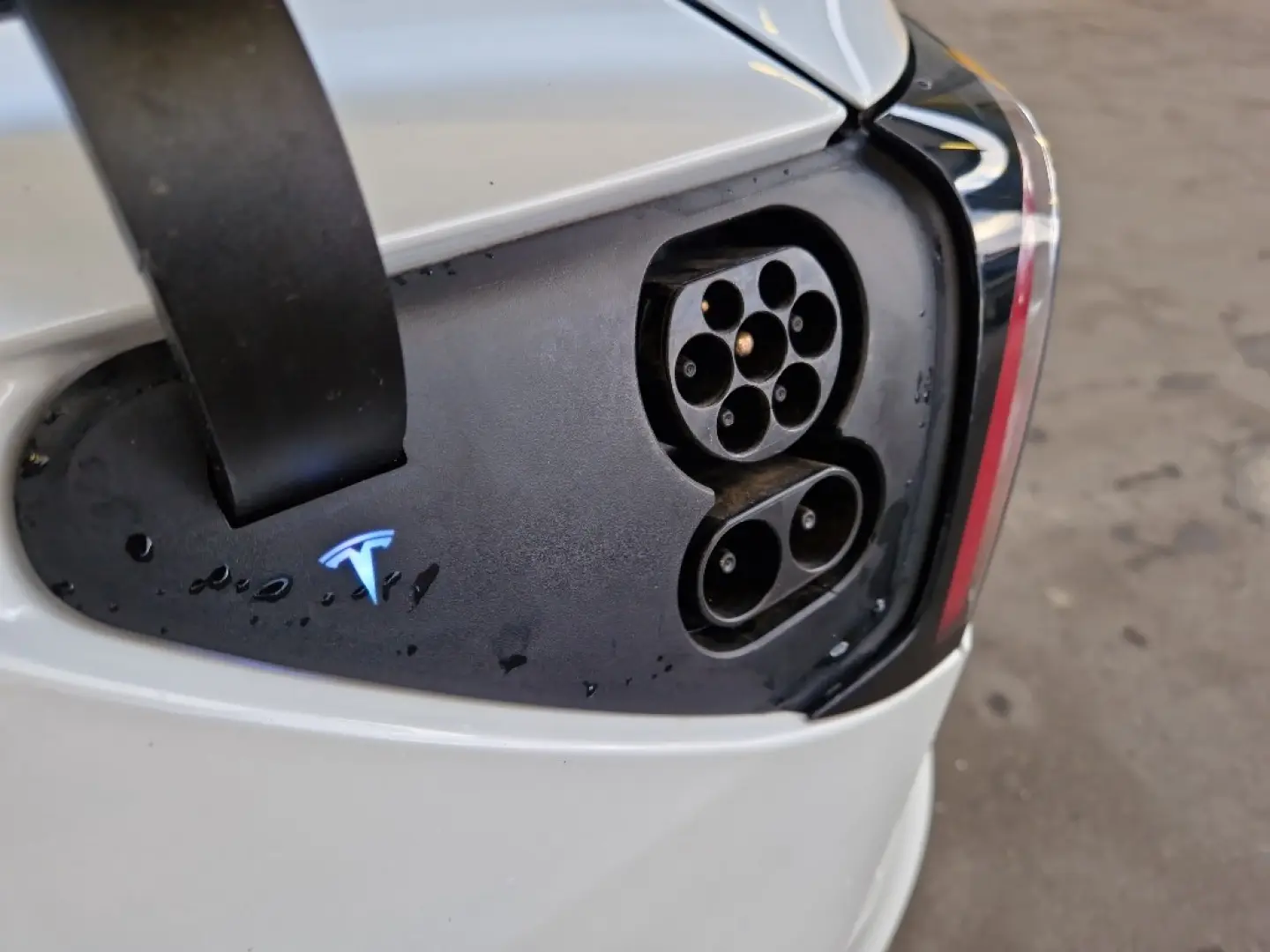 2020 Tesla Model 3 Standard PLUS RearWheelDrive (FSD inclus)