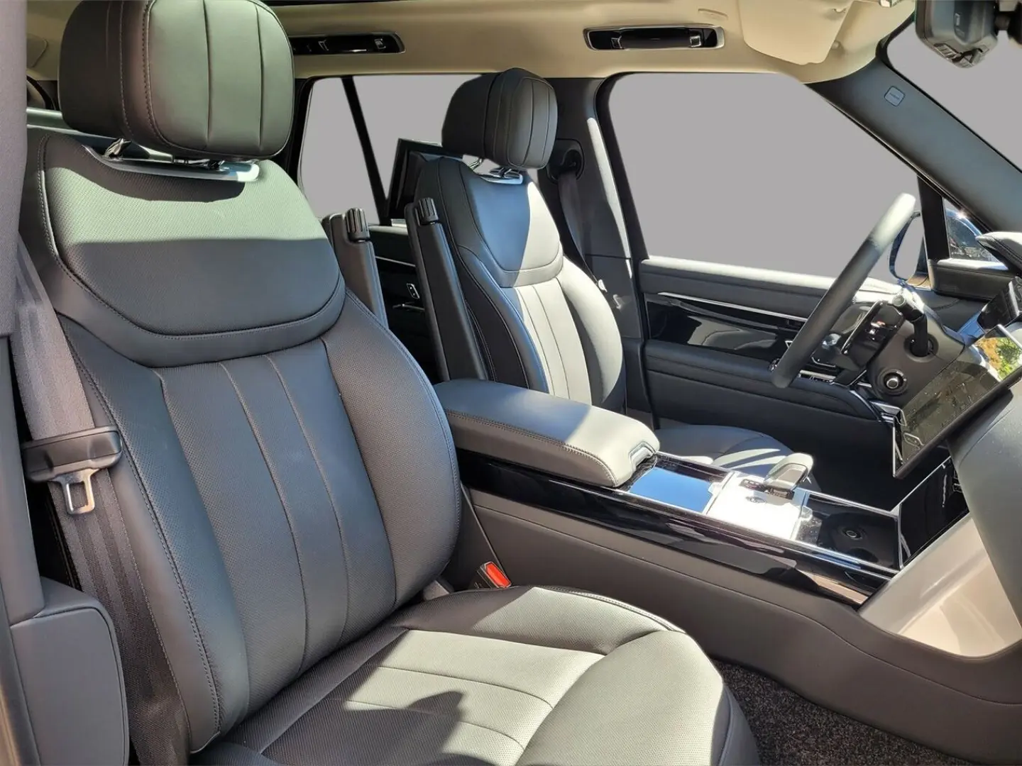 Range Rover D350 HSE SWB MY25 GAR2029