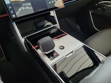 Range Rover D350 HSE SWB MY25 GAR2029