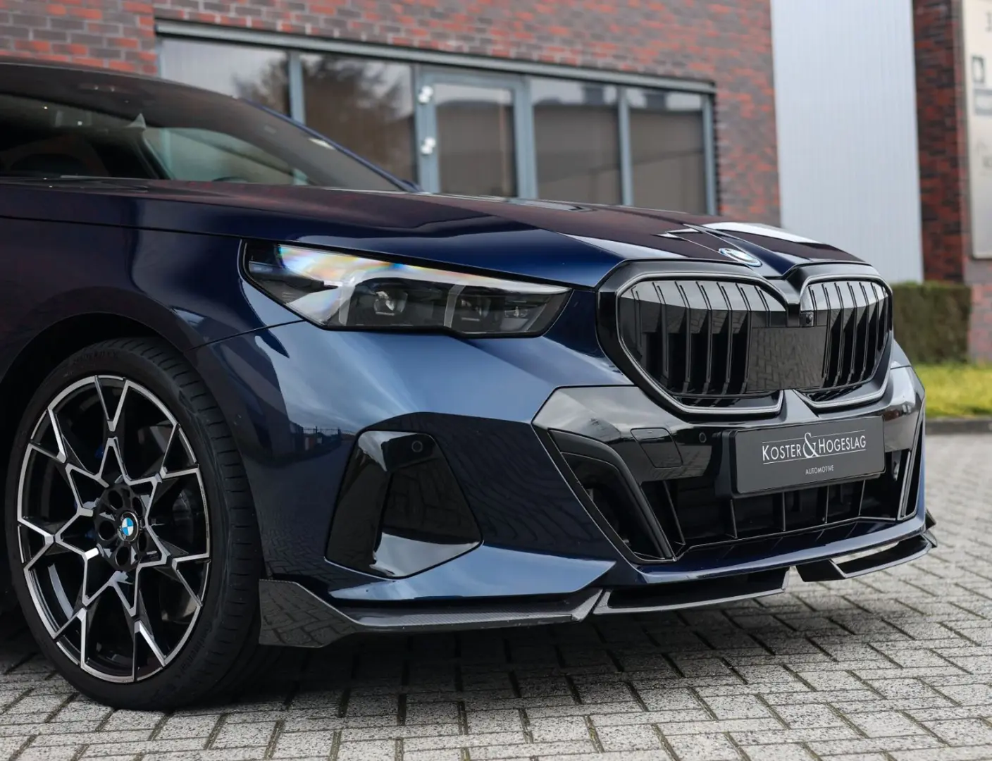 550 xDrive   M-sport - AHK - HUD - Pano- Bow&Wil