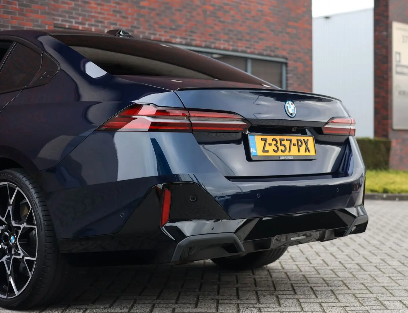 550 xDrive   M-sport - AHK - HUD - Pano- Bow&Wil