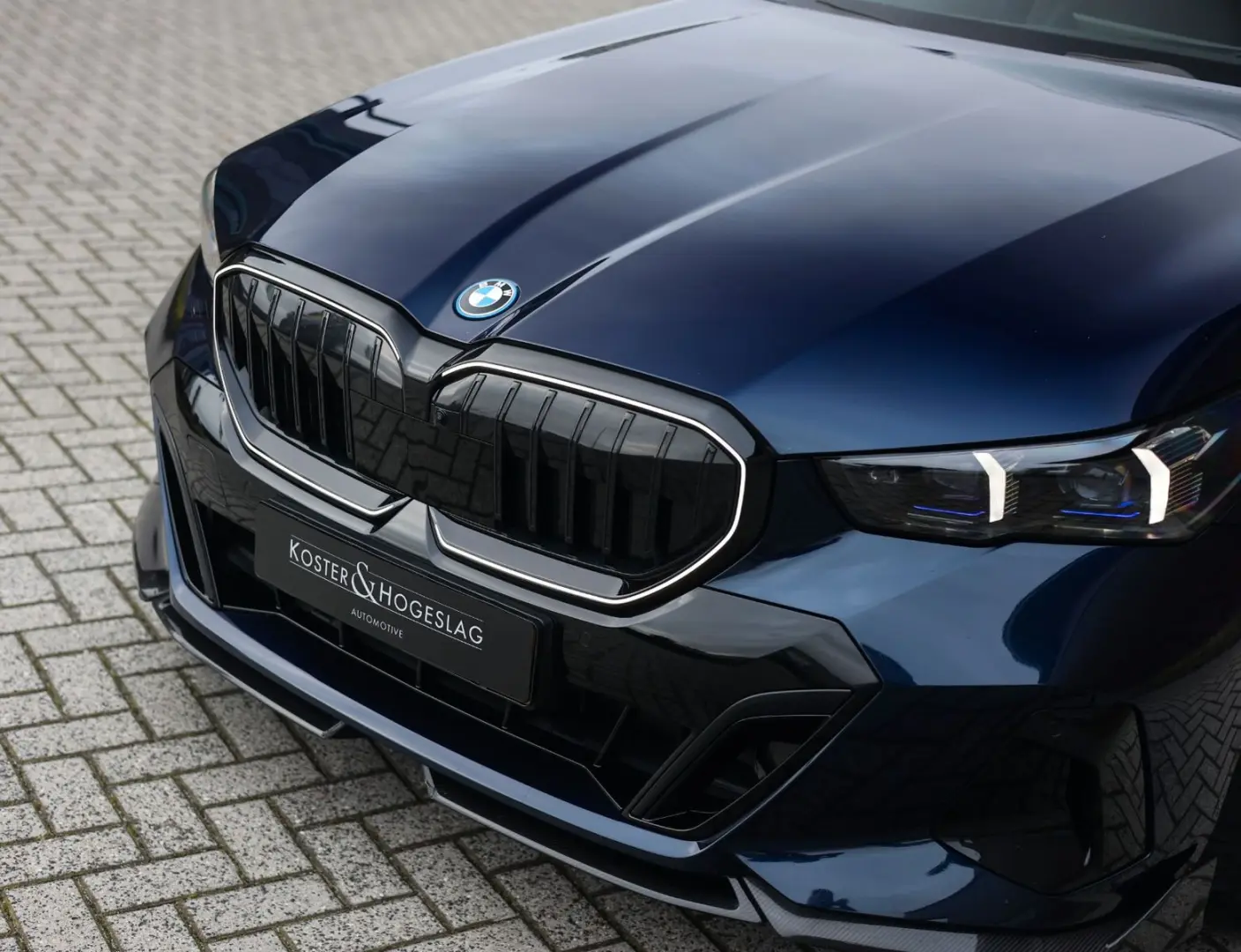 550 xDrive   M-sport - AHK - HUD - Pano- Bow&Wil