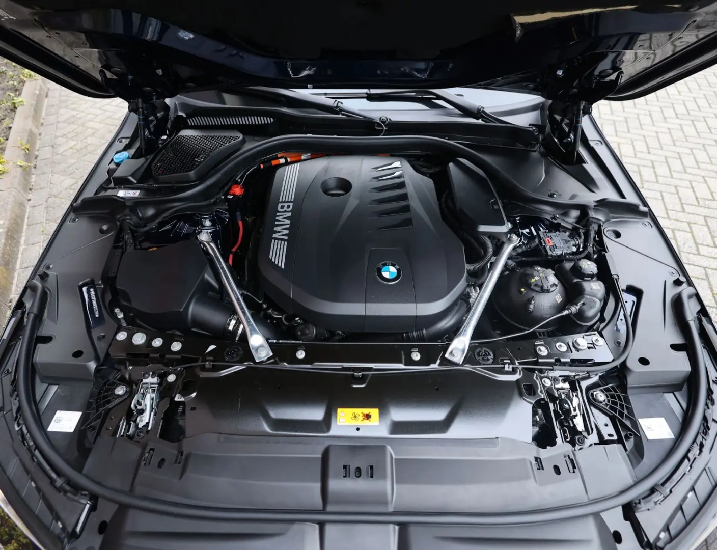 550 xDrive   M-sport - AHK - HUD - Pano- Bow&Wil