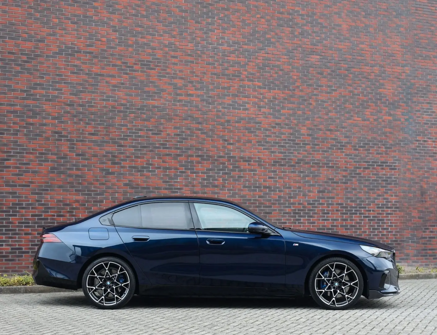 550 xDrive   M-sport - AHK - HUD - Pano- Bow&Wil