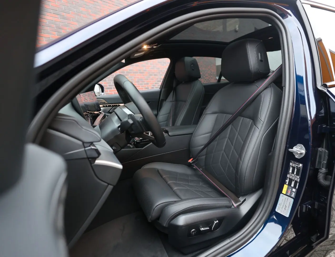 550 xDrive   M-sport - AHK - HUD - Pano- Bow&Wil