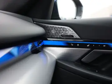 550 xDrive   M-sport - AHK - HUD - Pano- Bow&Wil