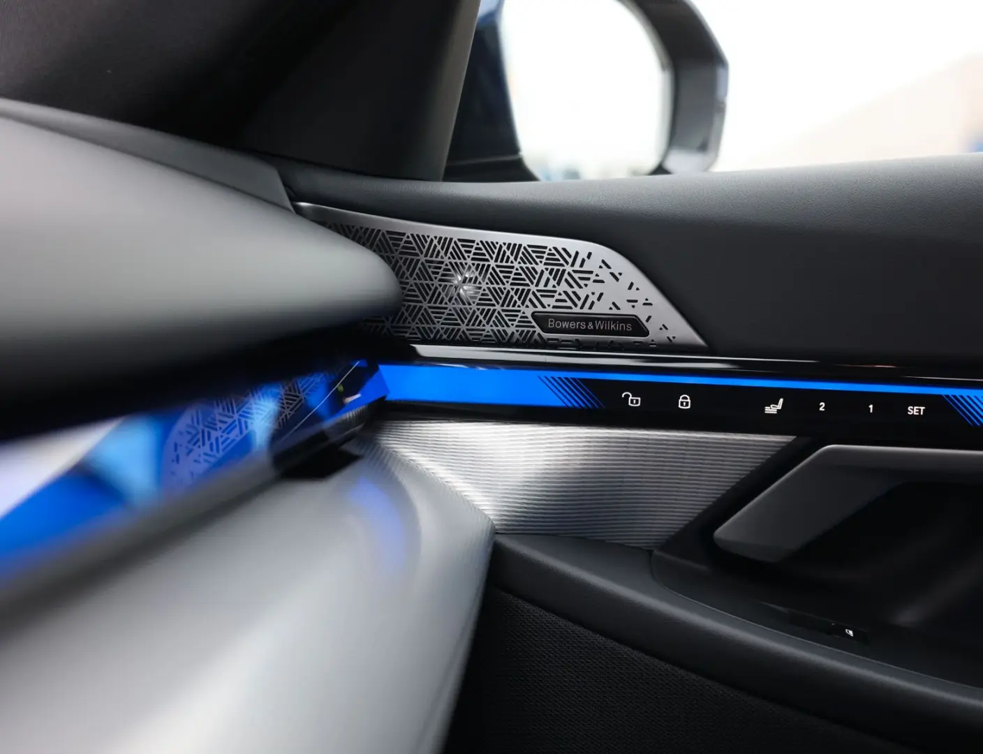 550 xDrive   M-sport - AHK - HUD - Pano- Bow&Wil