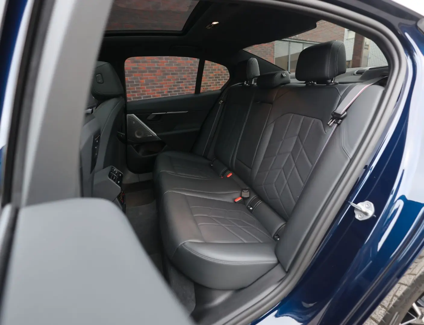 550 xDrive   M-sport - AHK - HUD - Pano- Bow&Wil