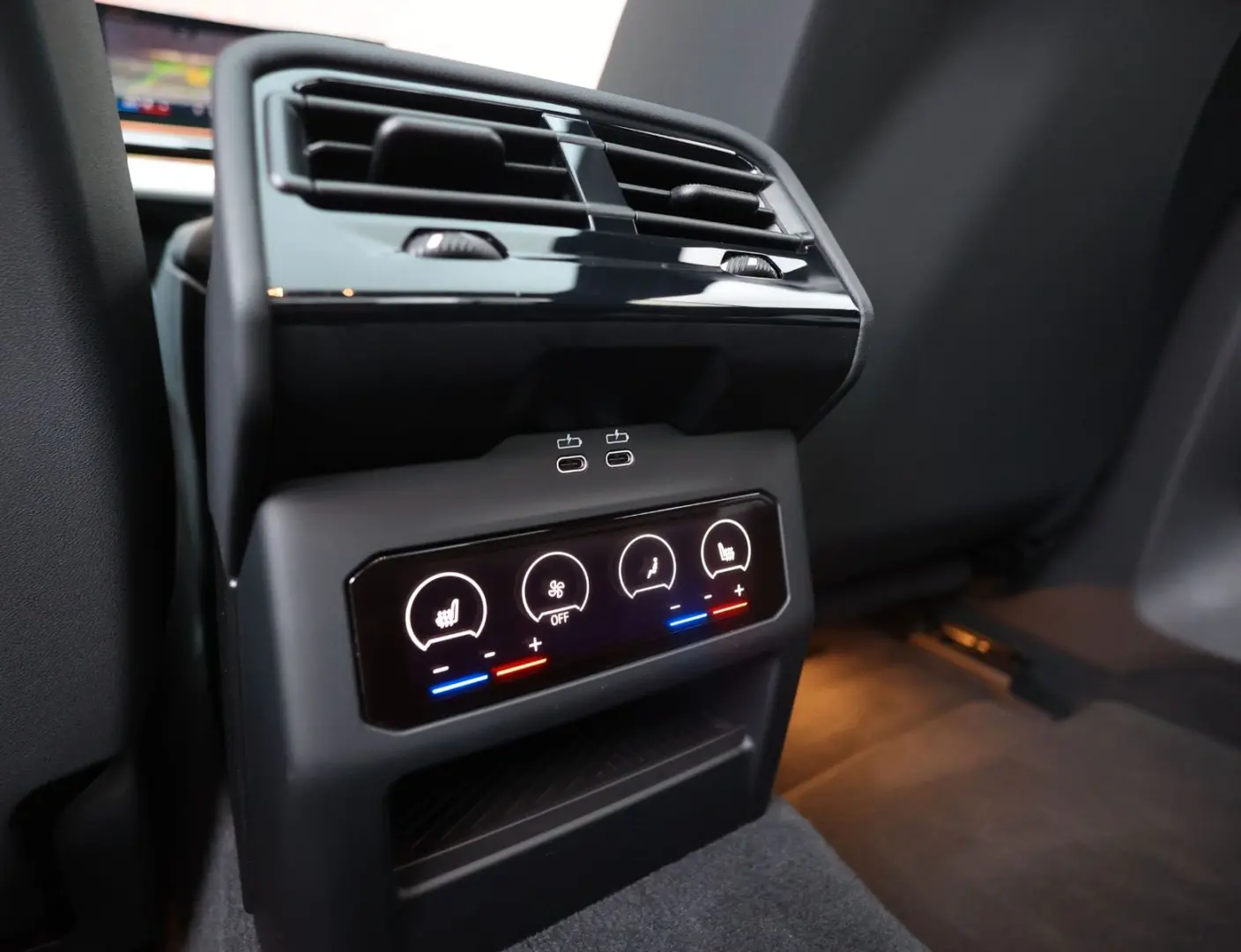 550 xDrive   M-sport - AHK - HUD - Pano- Bow&Wil