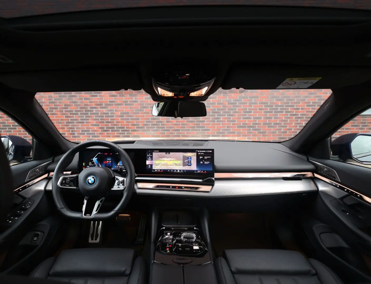 550 xDrive   M-sport - AHK - HUD - Pano- Bow&Wil