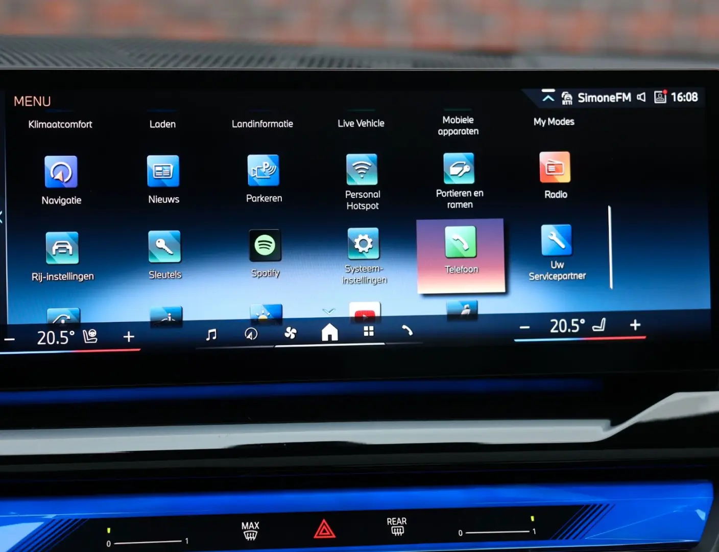 550 xDrive   M-sport - AHK - HUD - Pano- Bow&Wil