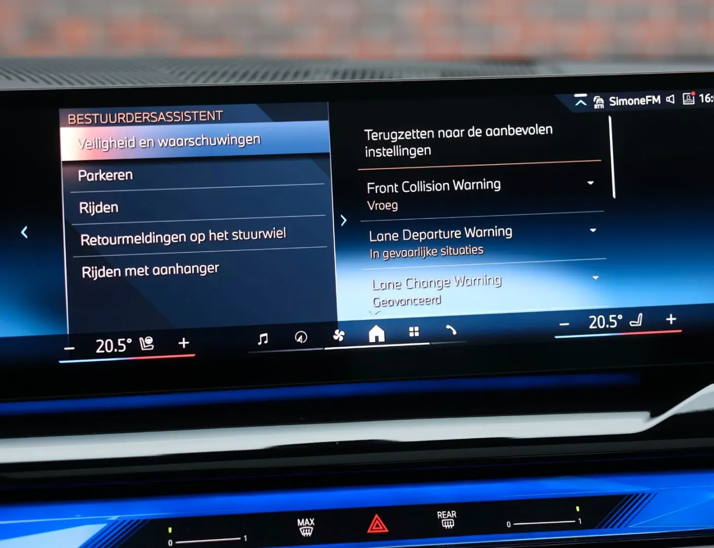 550 xDrive   M-sport - AHK - HUD - Pano- Bow&Wil