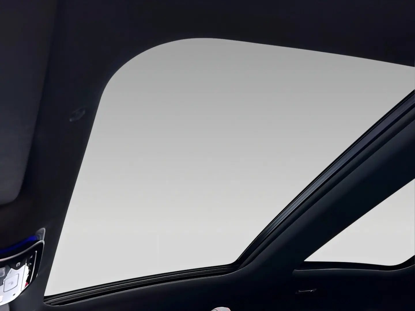 MERCEDES BENZ EQE 43 AMG 4M