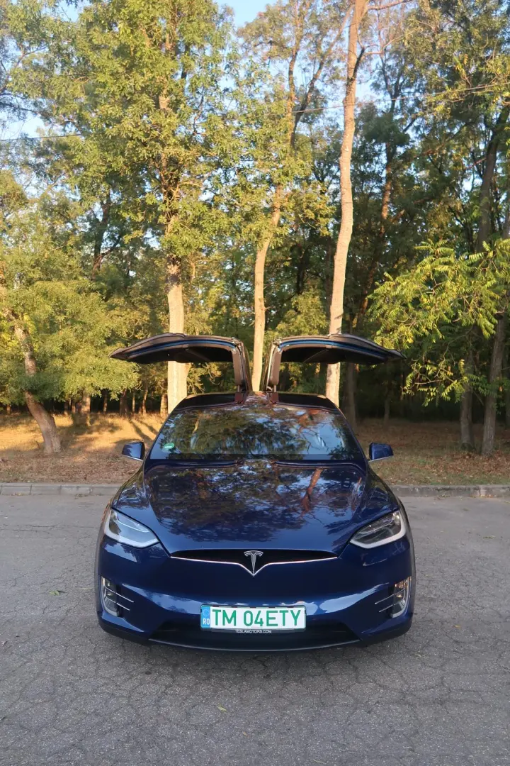 Tesla Model X