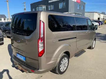 Ford Tourneo Custom