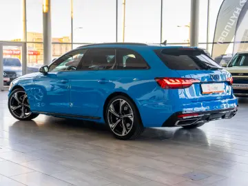 Audi A4 40 TFSI AVANT QUATTRO