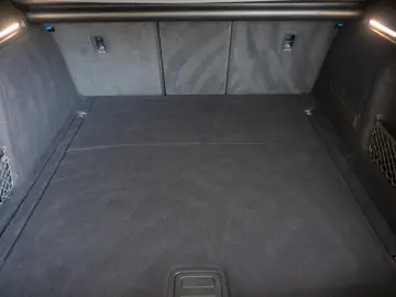 Audi A4 40 TFSI AVANT QUATTRO