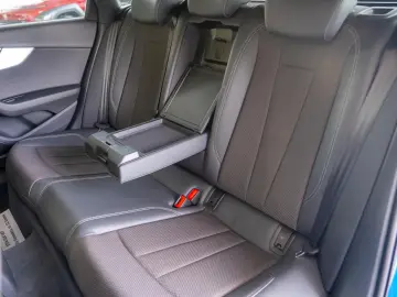 Audi A4 40 TFSI AVANT QUATTRO