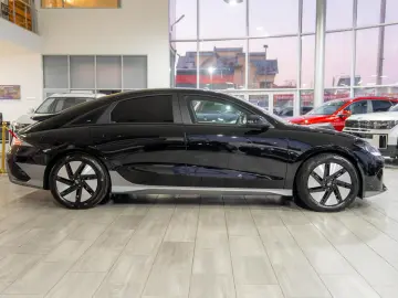 Hyundai IONIQ 6 6