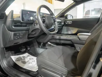 Hyundai IONIQ 6 6