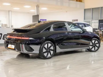 Hyundai IONIQ 6 6