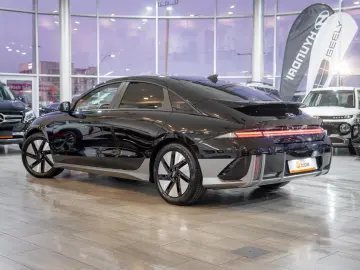 Hyundai IONIQ 6 6