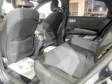 Hyundai IONIQ 6 6