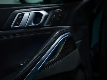 X6 xDrive30d 265HP   M Pro Package   Carbon Pack