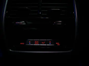 X6 xDrive30d 265HP   M Pro Package   Carbon Pack