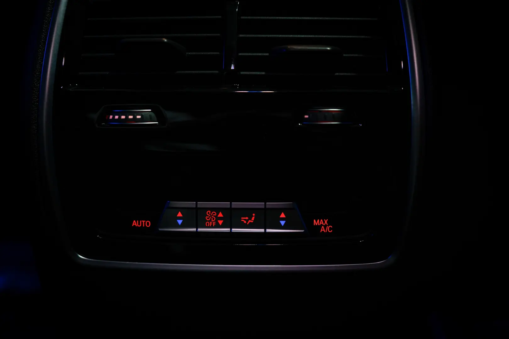 X6 xDrive30d 265HP   M Pro Package   Carbon Pack