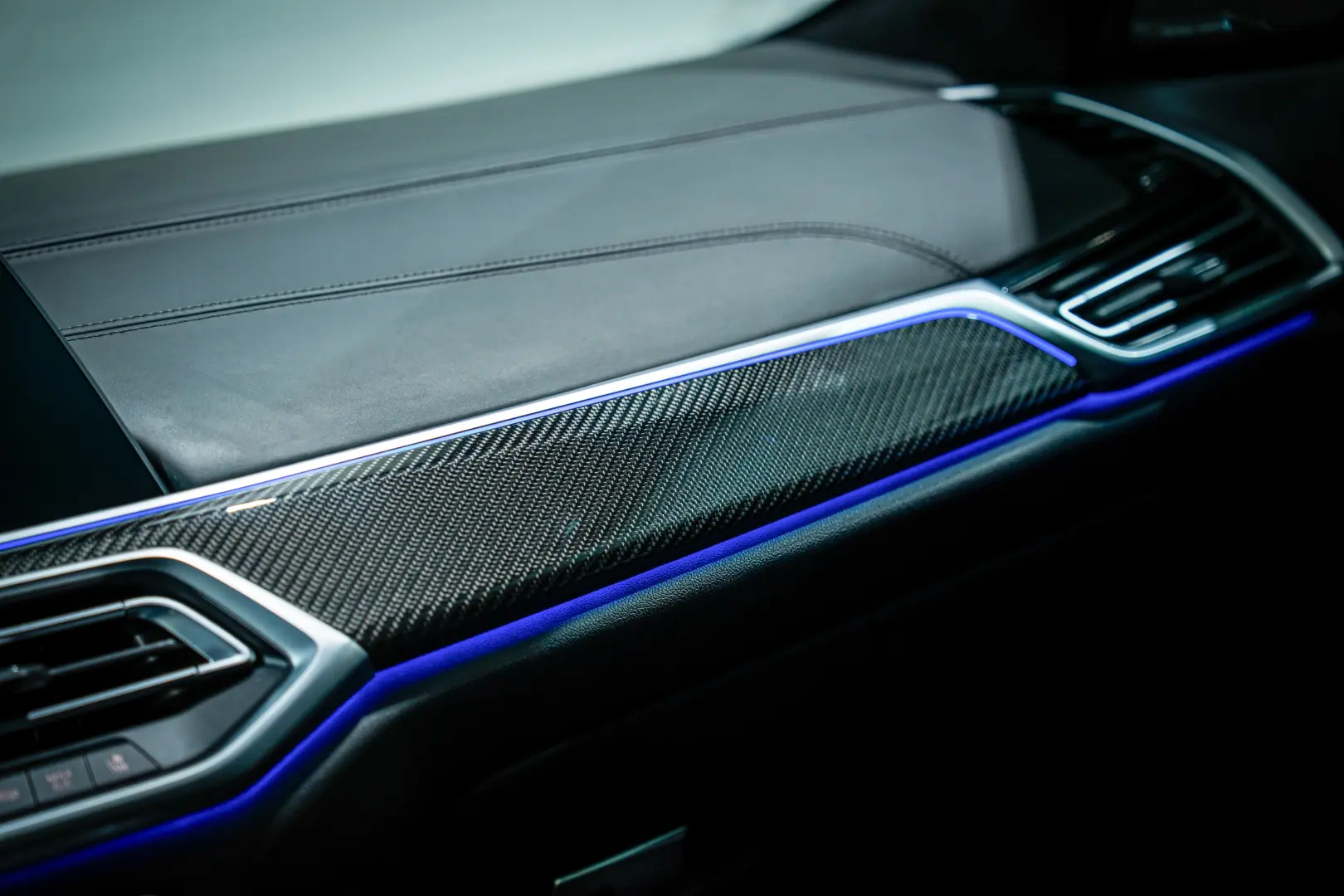 X6 xDrive30d 265HP   M Pro Package   Carbon Pack