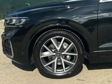 Touareg 3.0 TDI 4Motion R-Line IQ PANO AIR STHZG