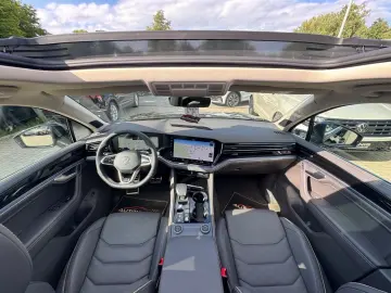 Touareg 3.0 TDI 4Motion R-Line IQ PANO AIR STHZG