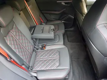 Q8 50 TDI quattro competition plus Carbon S Sitz