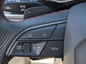 Q8 50 S-Line Competition Plus MASS. ACC HUD PANO