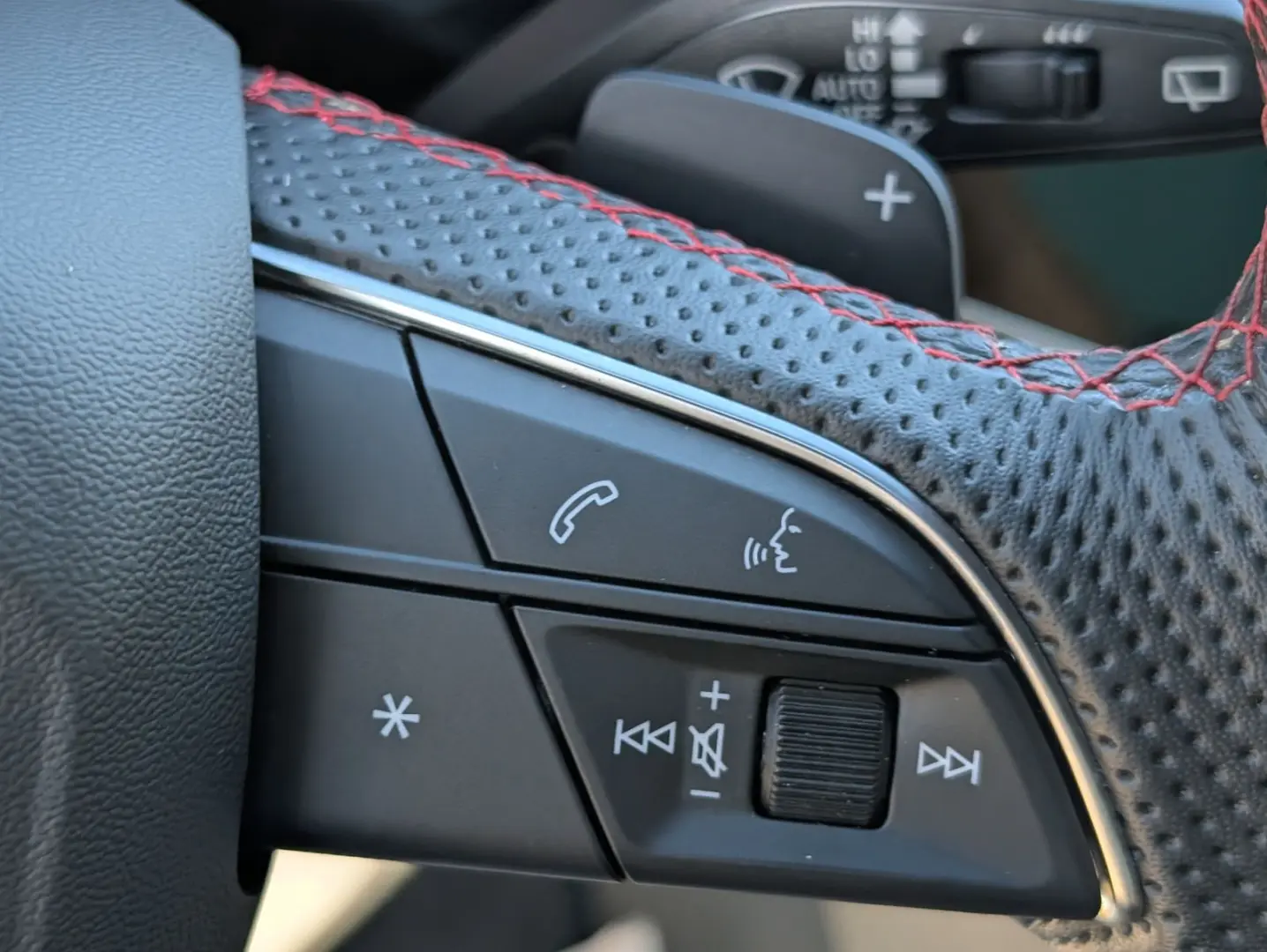 Q8 50 S-Line Competition Plus MASS. ACC HUD PANO