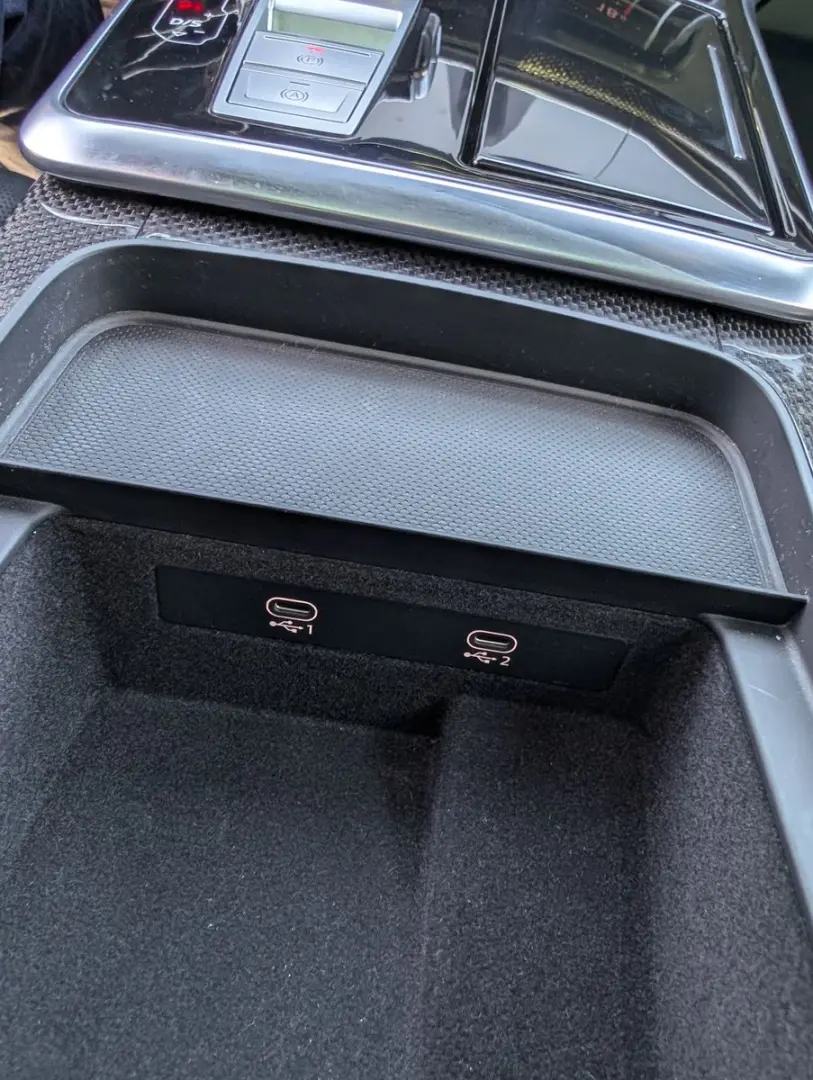 Q8 50 S-Line Competition Plus MASS. ACC HUD PANO