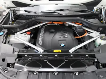 X5 50 e xDrive M Sport H&K Memory