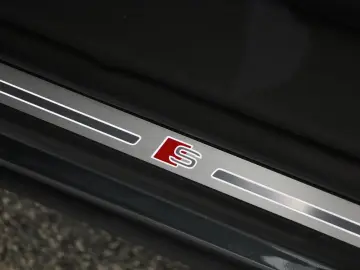 Q8 50 TDI Facelift S line Sport Matrix Pano AHK