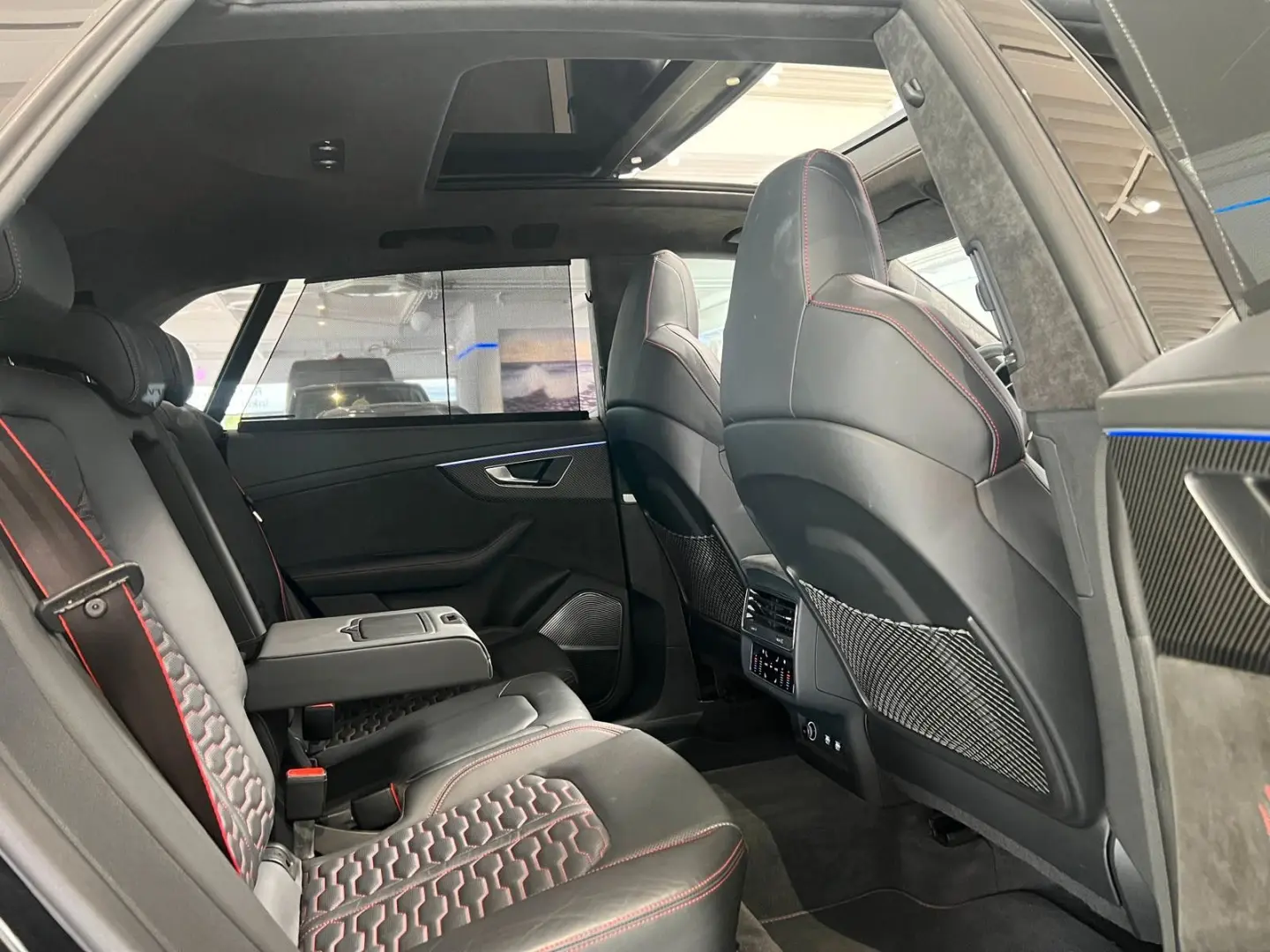 RS Q8 4.0 TFSI Quattro  Exclusive Edition