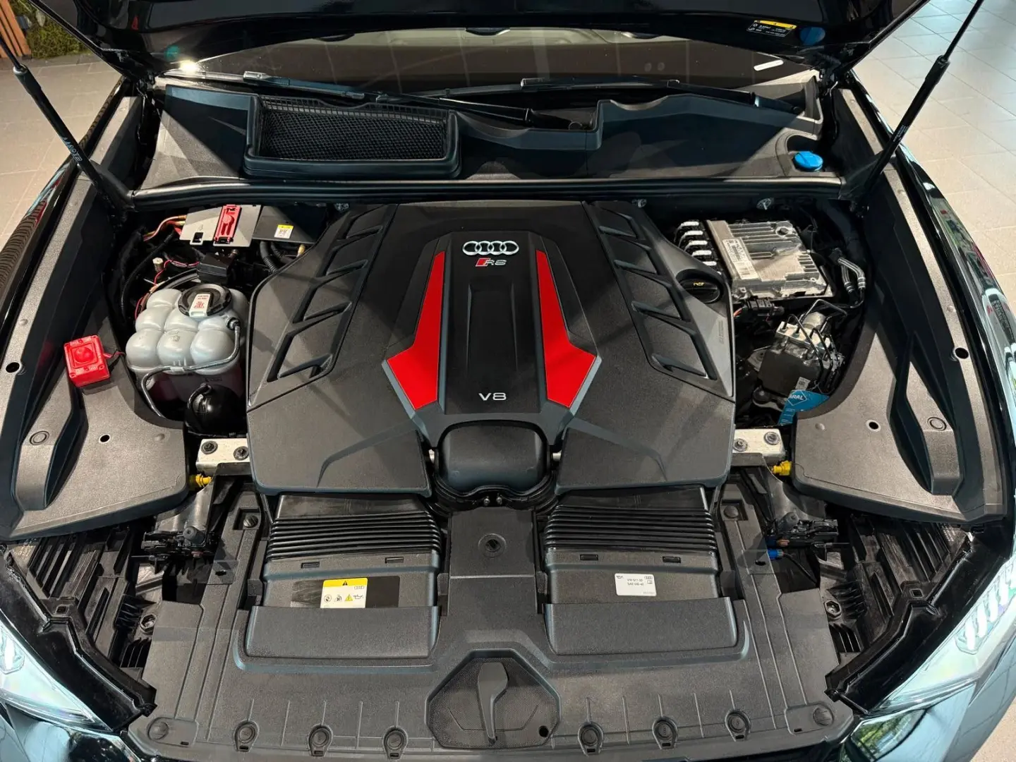 RSQ8 RS Q8 4.0 TFSI quattro Dynamic 360cam Keram