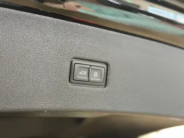 RSQ8 4.0TFSI quattro KERAMIC MASSAGE NIGHTVIEW