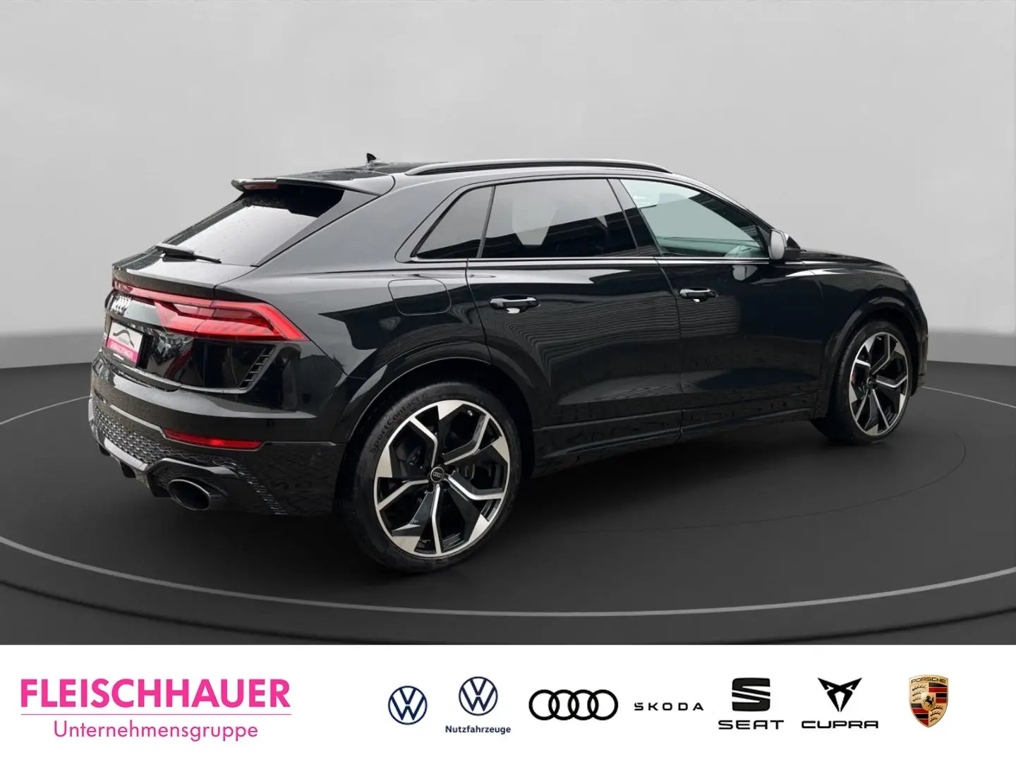 RSQ8 Pano RS-Abgasanlage 305kmh AHK UPE 172200 €