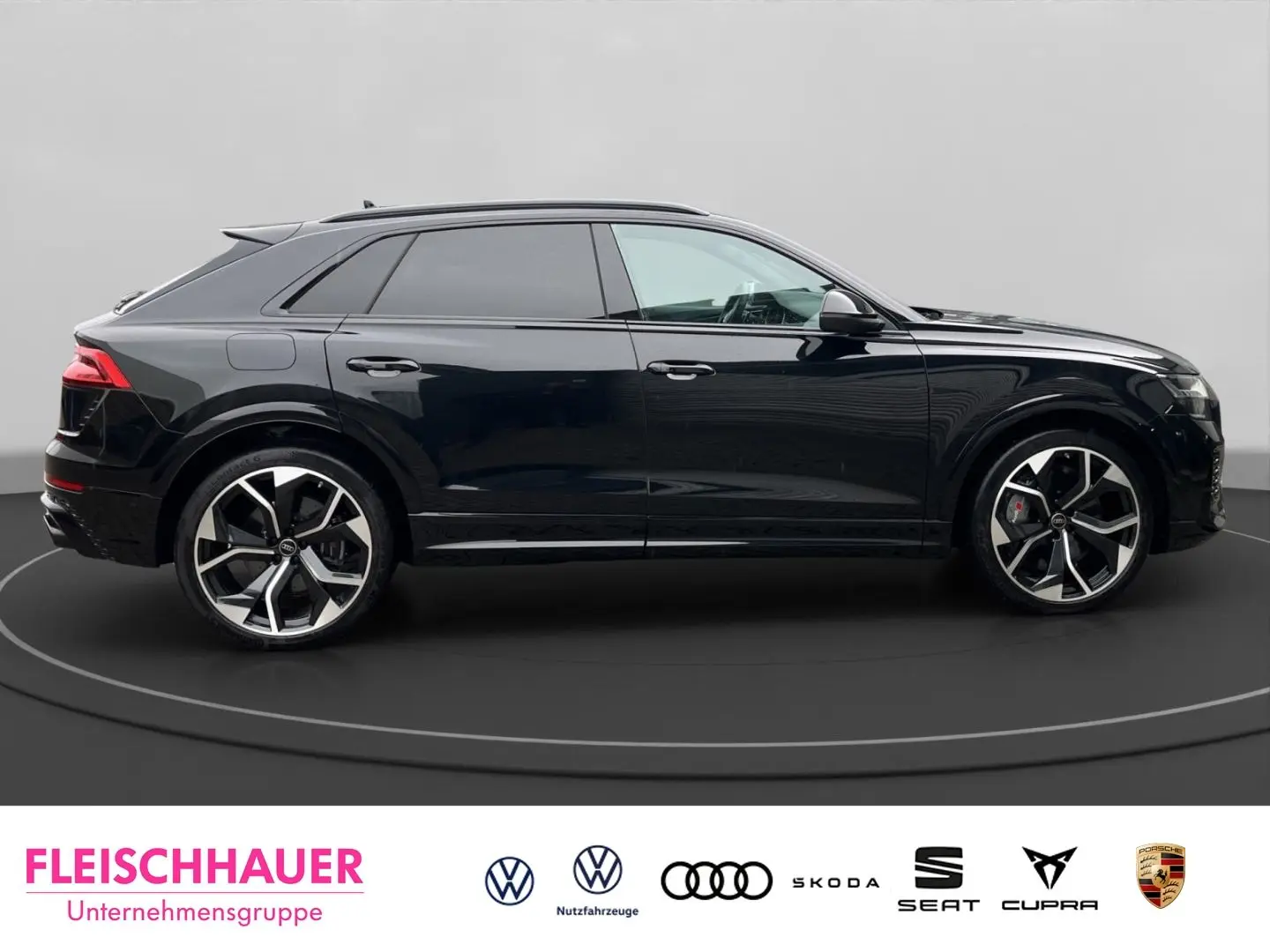 RSQ8 Pano RS-Abgasanlage 305kmh AHK UPE 172200 €