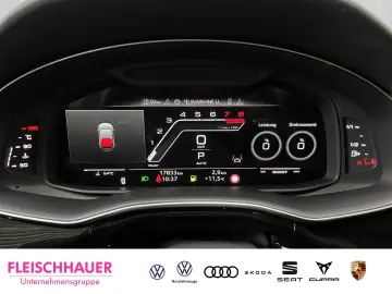 RSQ8 Pano RS-Abgasanlage 305kmh AHK UPE 172200 €