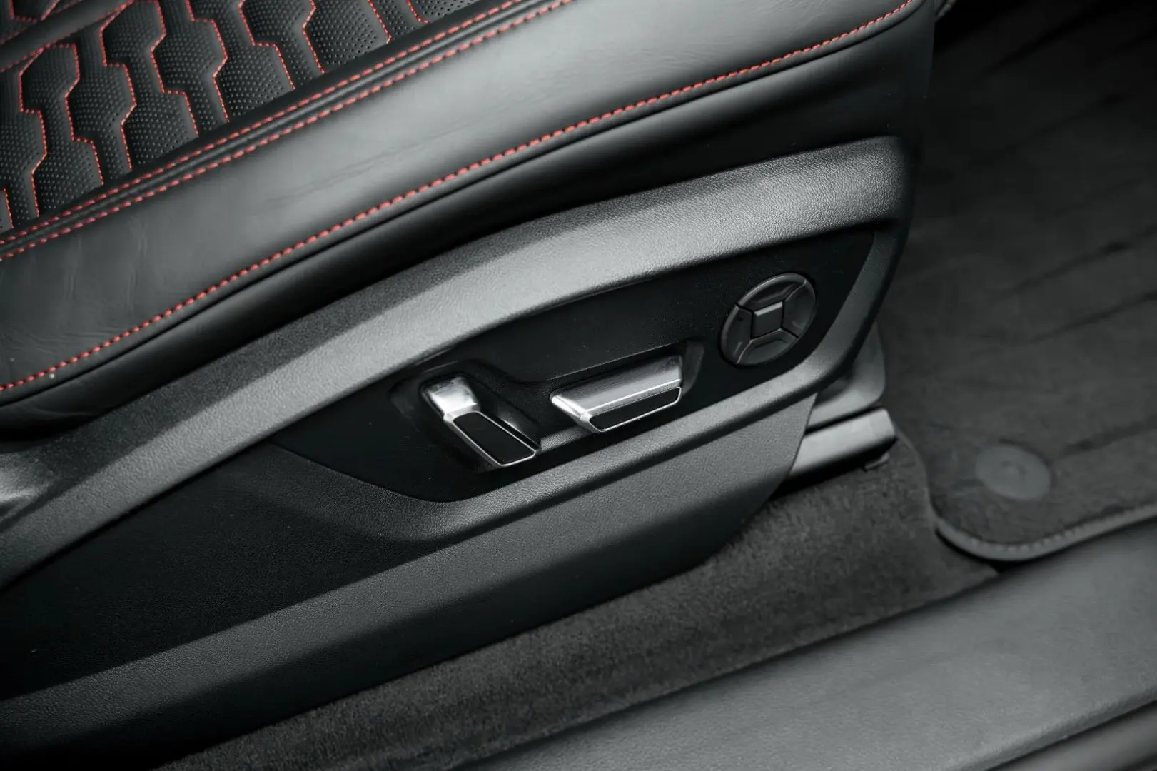 RSQ8 RS Q8 4.0 TFSI quattro Top Export Preis !!!