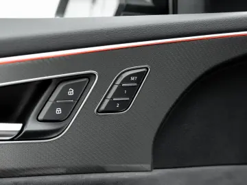 RSQ8 RS Q8 4.0 TFSI quattro Top Export Preis !!!