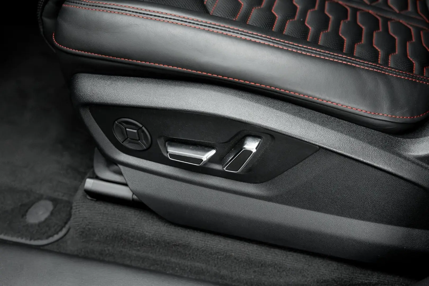 RSQ8 RS Q8 4.0 TFSI quattro Top Export Preis !!!