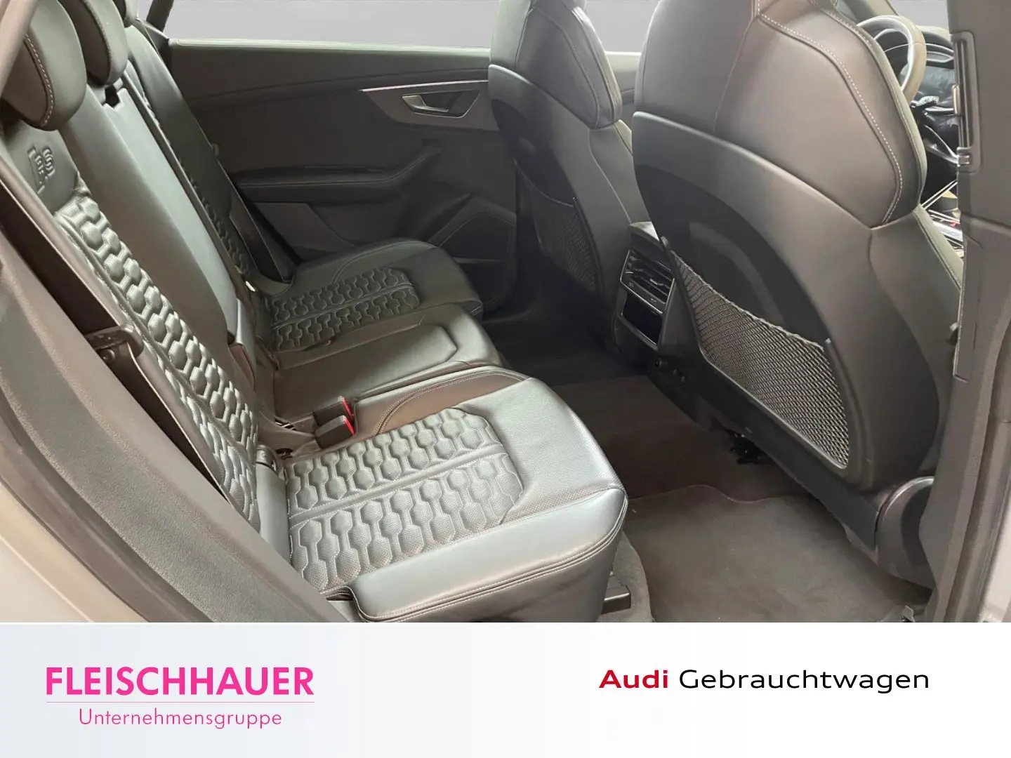 RSQ8 4.0 TFSI quattro HUD Luftfederung AD StandH